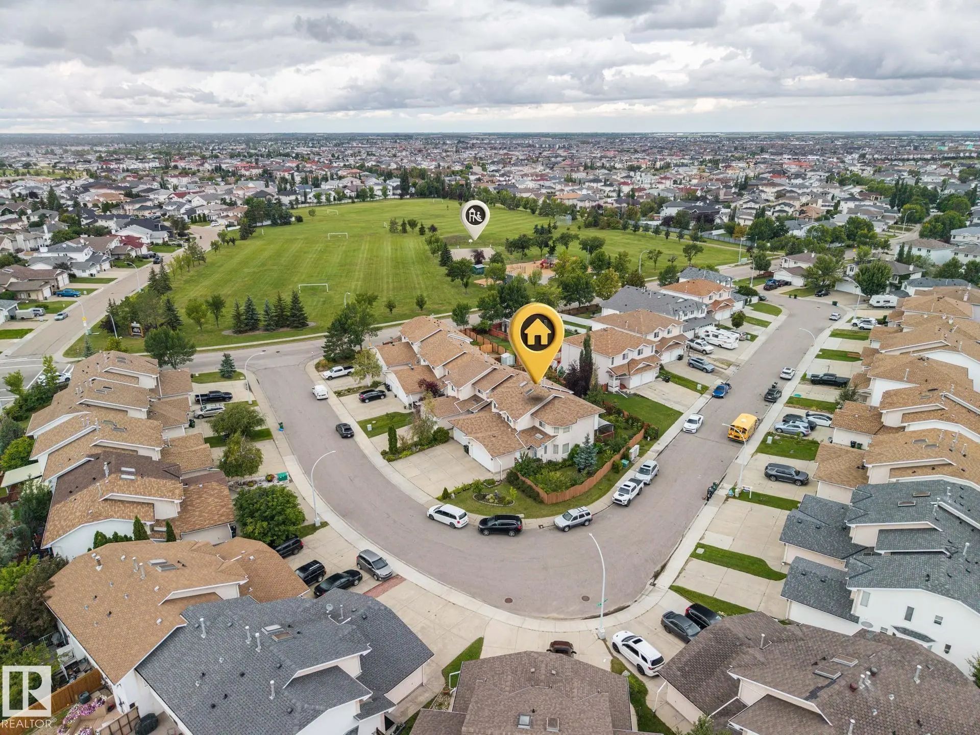 Edmonton Real Estate: Single Family Property for Sale in Ozerna