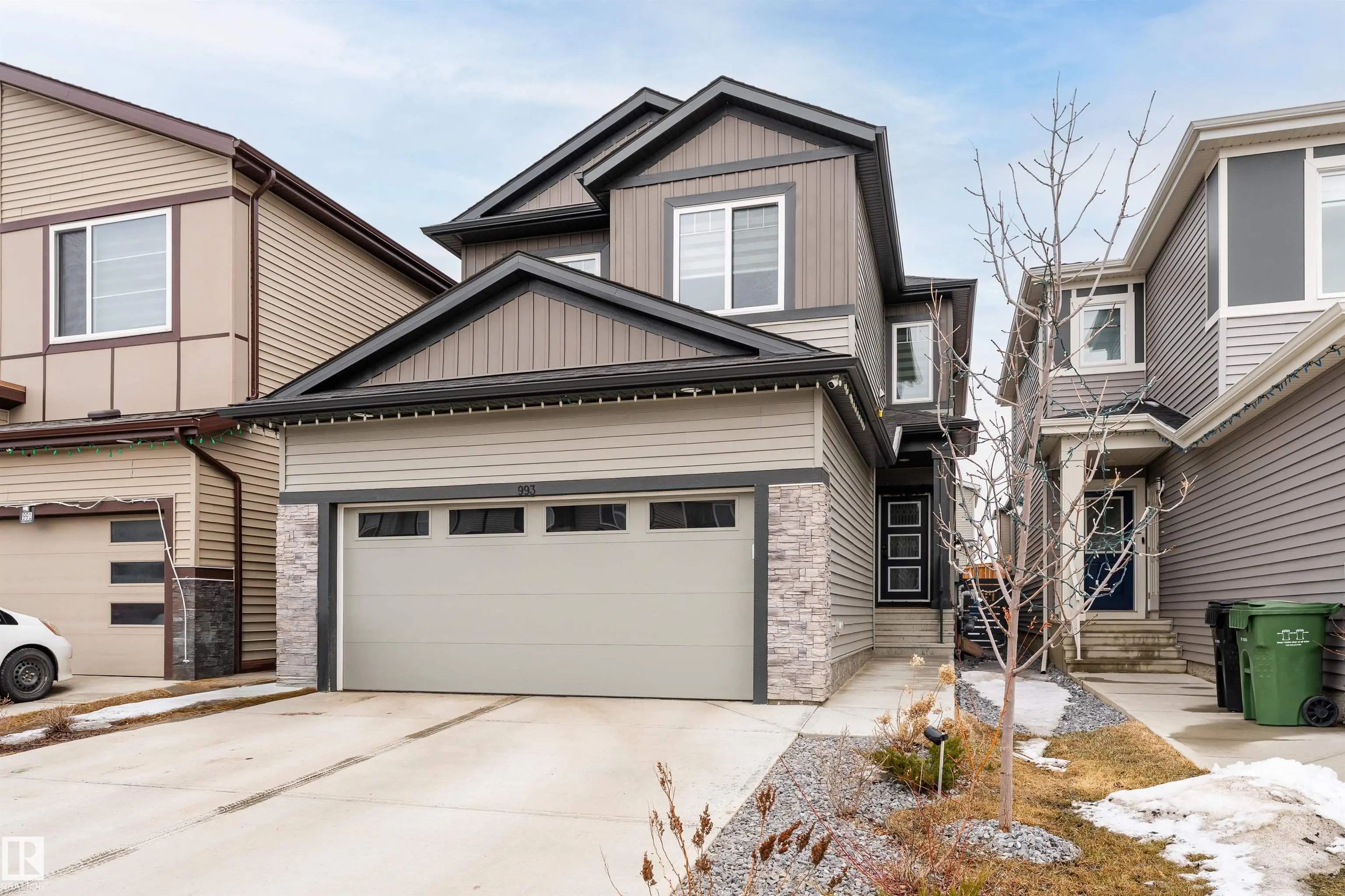 Photo for MLS®# E4482181 - home for sale at 993 Berg Pl, Black Stone, Leduc AB