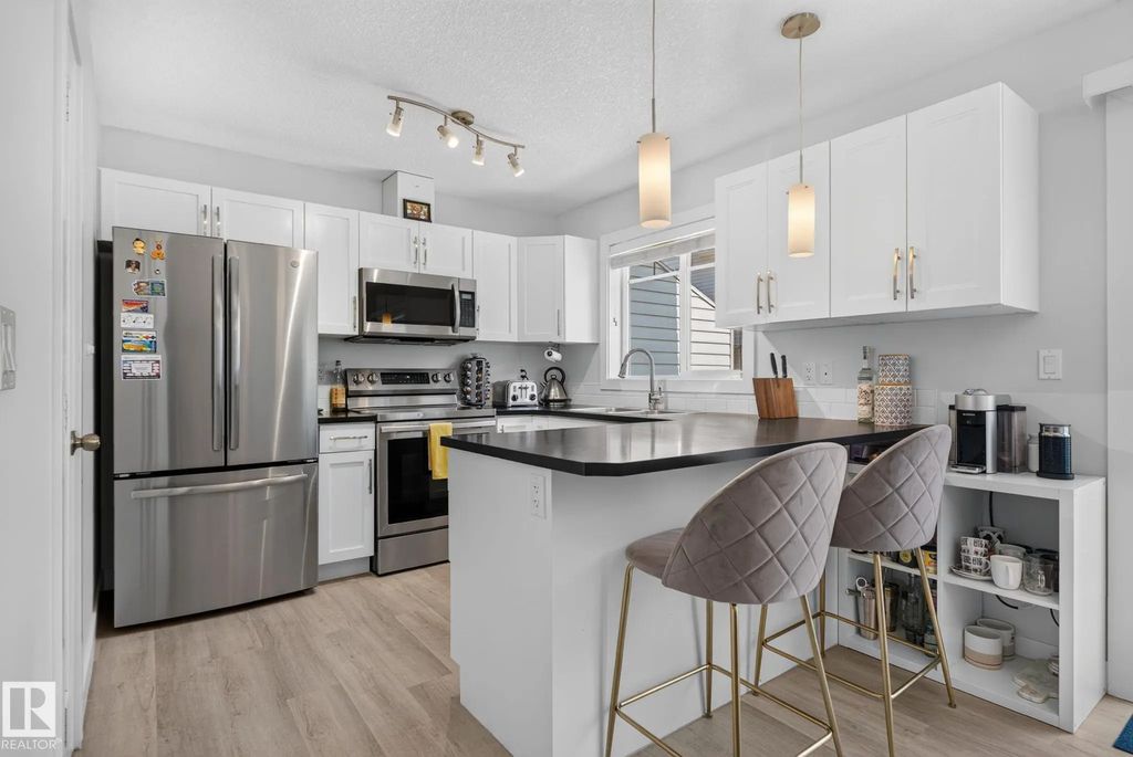 6 5134 Mullen Road, Edmonton