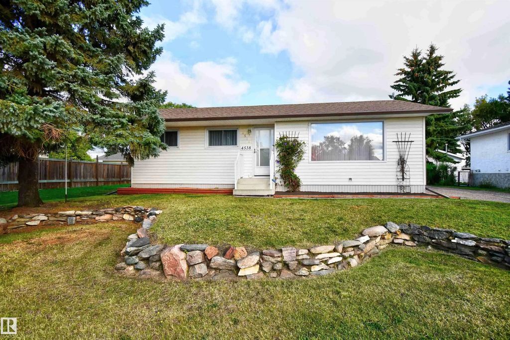 4538 46 Avenue, St. Paul Town