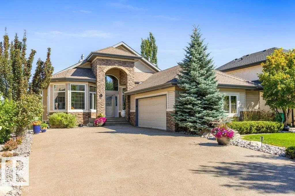 Photo for MLS®# E4506305 - home for sale at 12 Oakhill Place, Oakmont, St. Albert AB