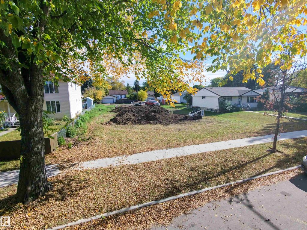 12421 79 Street, Edmonton
