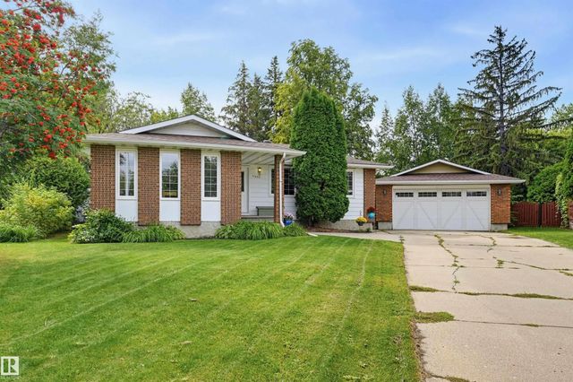 Edmonton Home for Sale: Single Family Listing in Greenfield