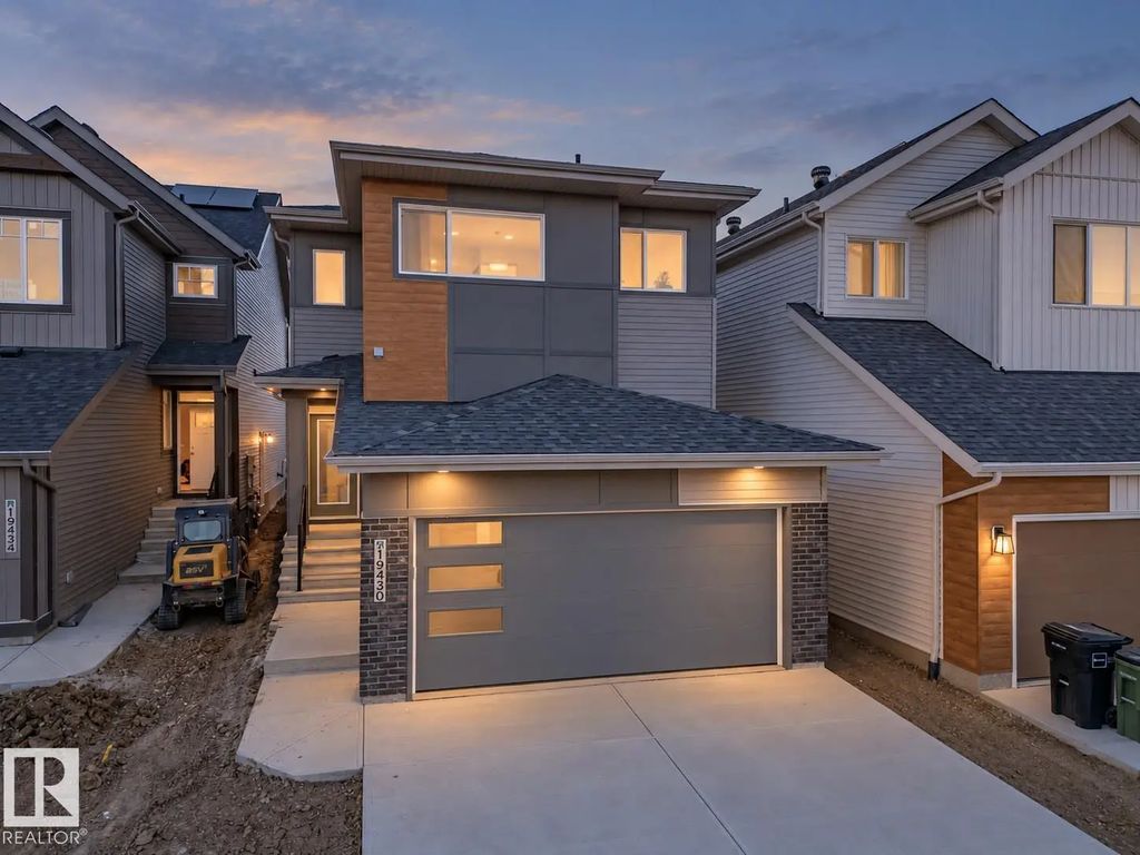 19430 22a Avenue, Edmonton