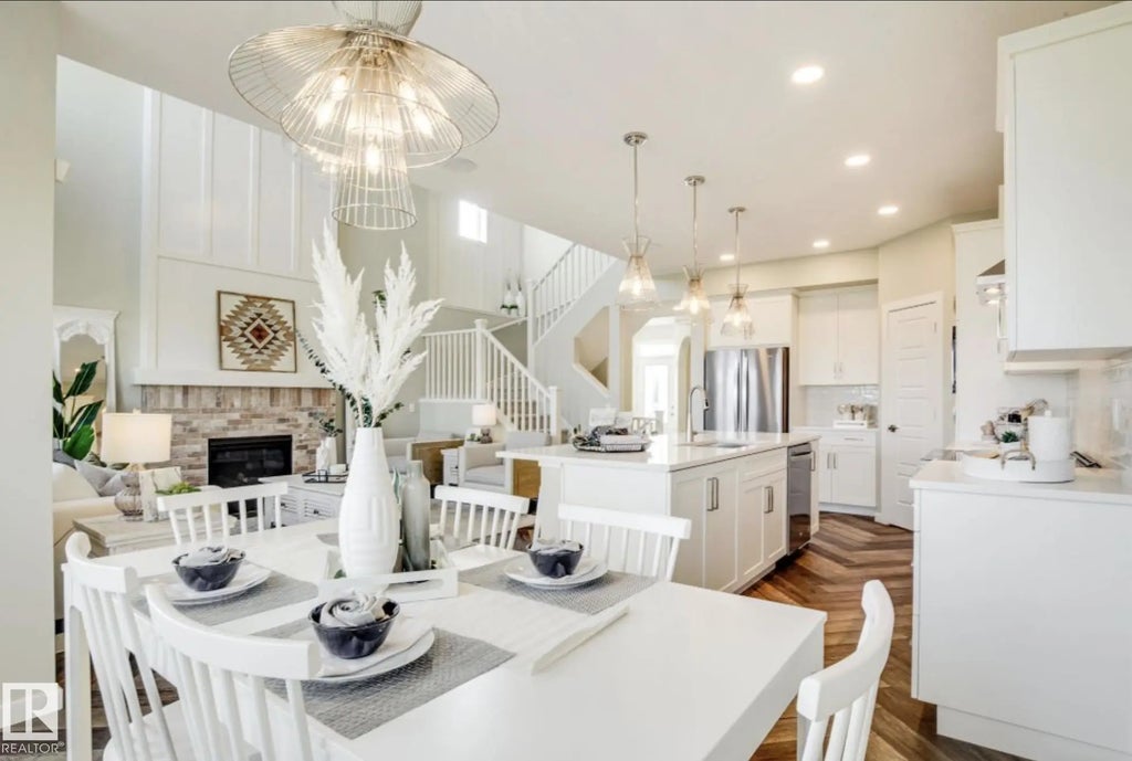 2356 Muckleplum Way, Edmonton