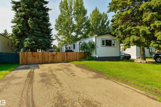 13 The Parkway Nw, Edmonton