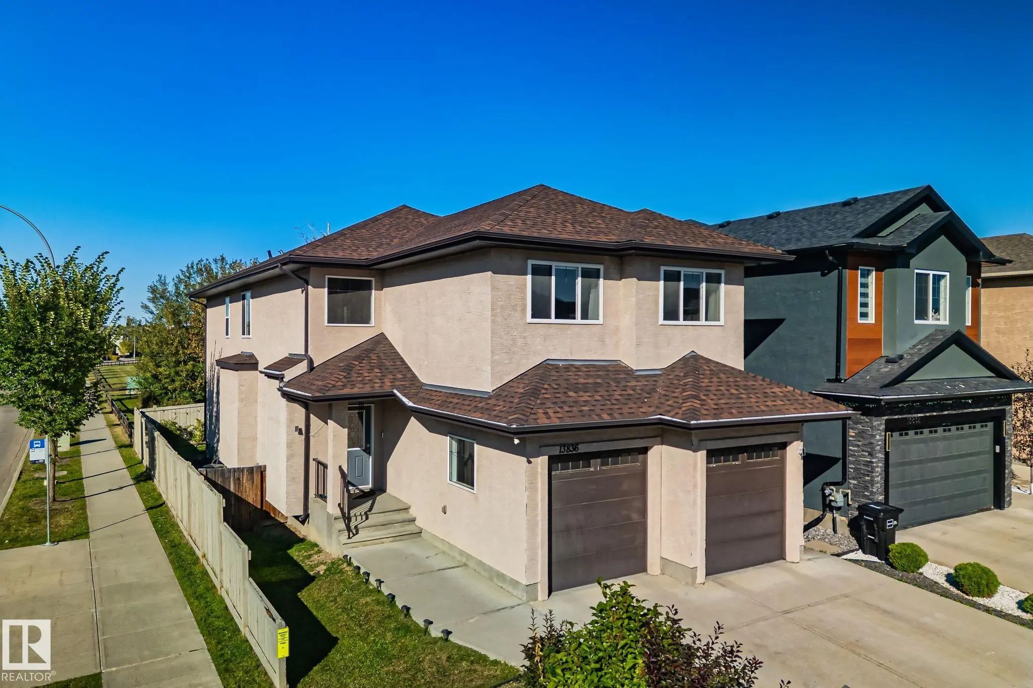 Photo for MLS®# E4509485 - home for sale at 13836 163 Avenue Northwest, Carlton, Edmonton AB