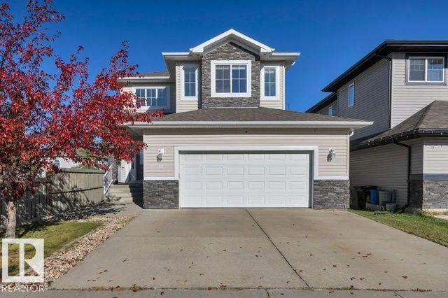 Fort Saskatchewan Real Estate: Single Family Property for Sale in Sienna