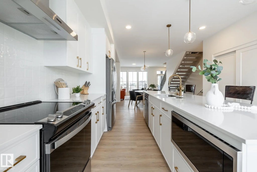 7529 Klapstein Link, Edmonton