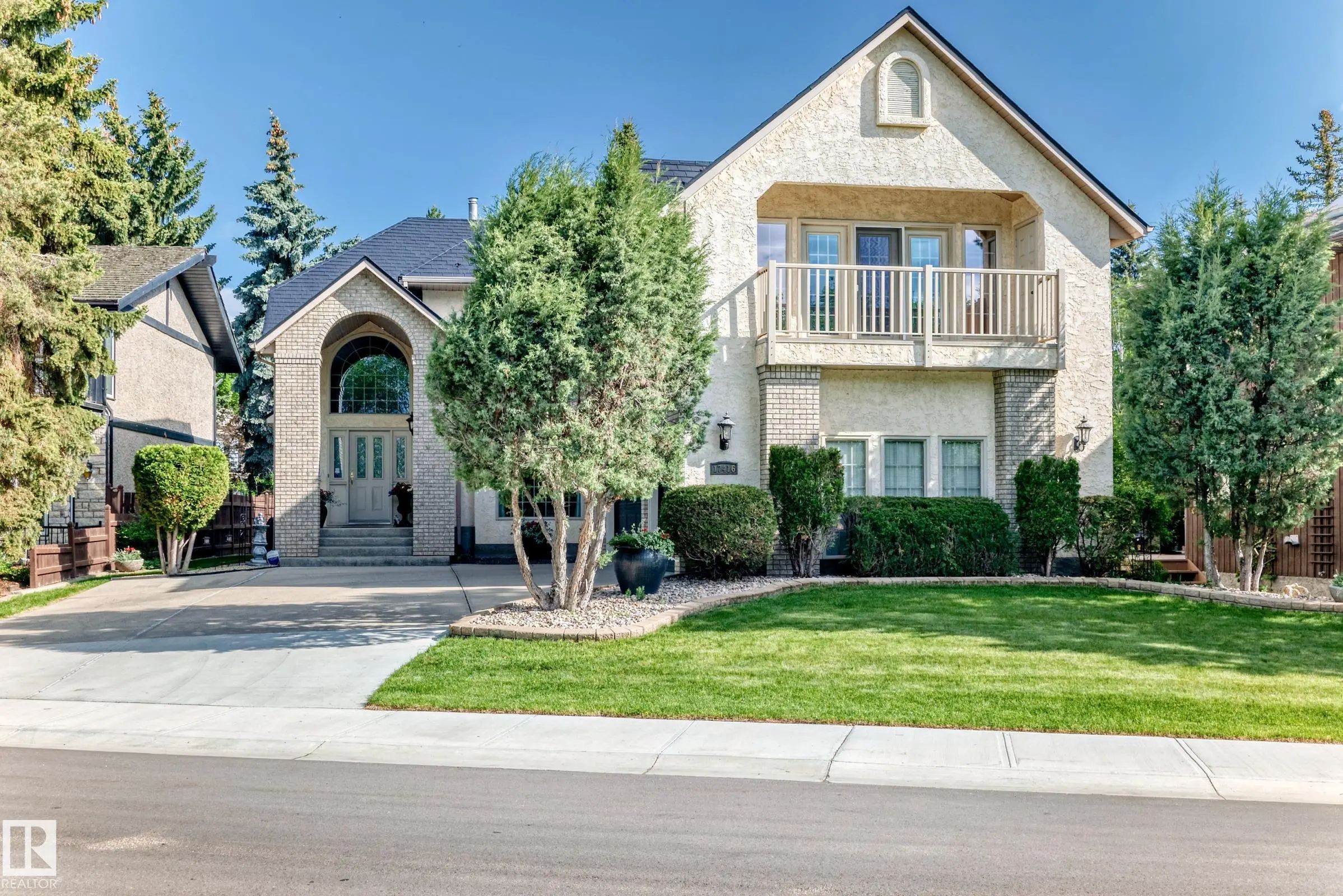Photo for MLS®# E4504120 - home for sale at 17416 53 Avenue Northwest, Gariepy, Edmonton AB