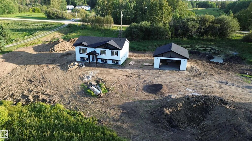 14 52510 Rge Road 25, Rural Parkland County