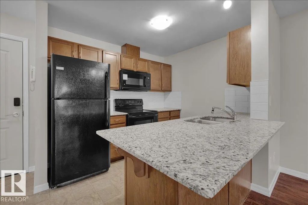319 271 Charlotte Way, Sherwood Park