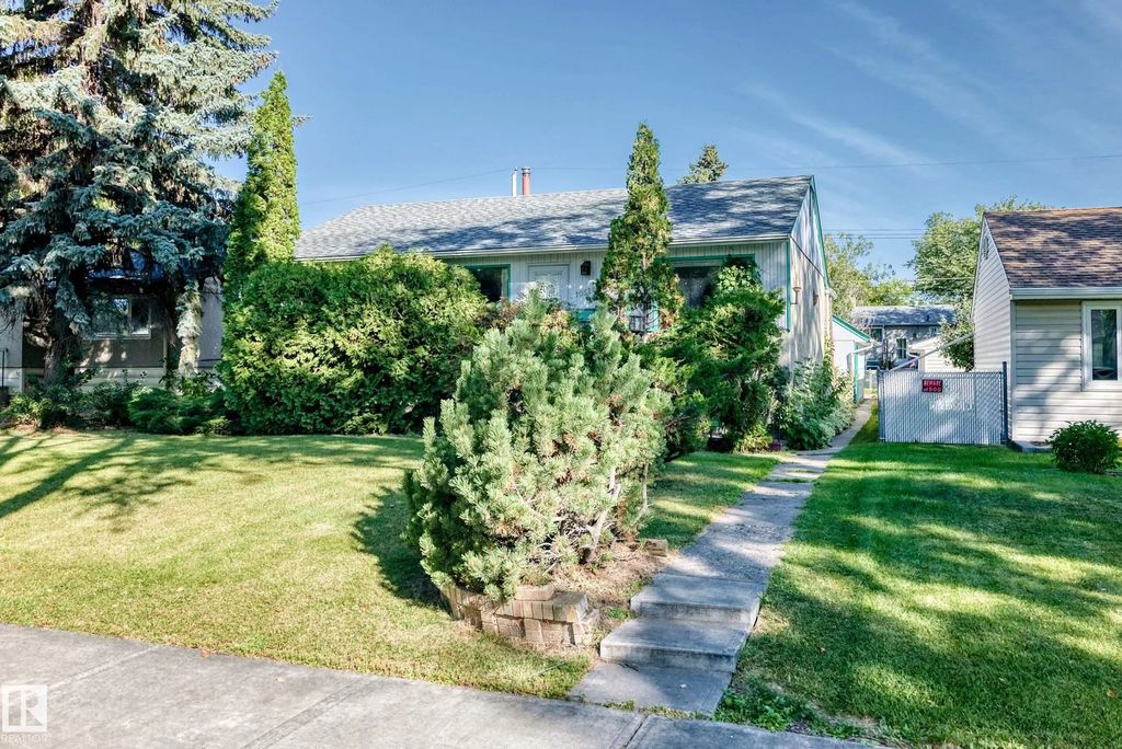 10528 128 Avenue, Edmonton