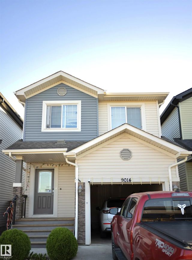 9014 Cooper Link Link Sw, Edmonton