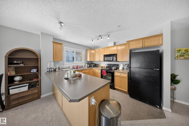 215 4403 23 Street Nw, Edmonton