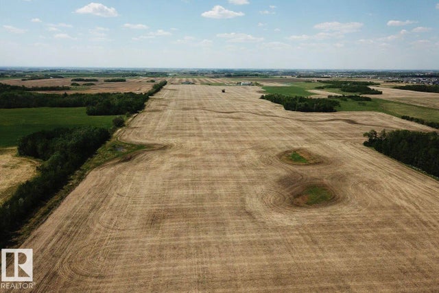 W4 R24 T49 S18 Se, Rural Leduc County