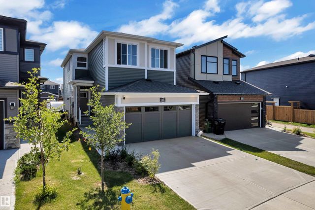 4855 Hawthorn Bend Sw, Edmonton