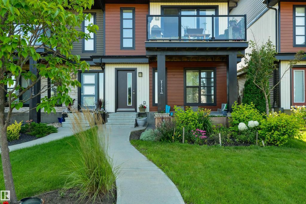 8265 Chappelle Way, Edmonton