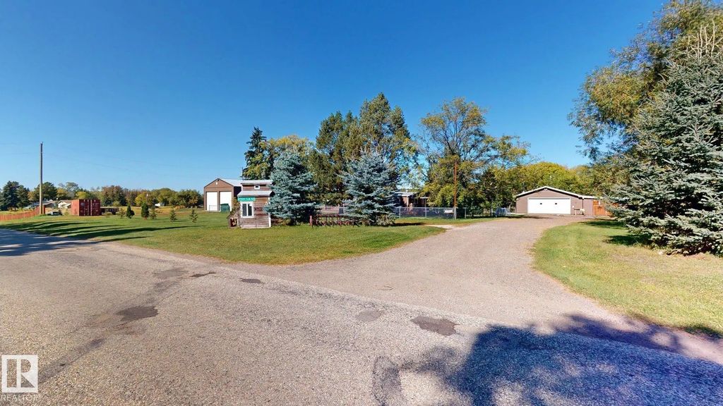 27324 Township Road, Rural Parkland County