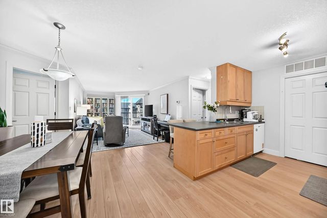 430 13005 140 Avenue Nw, Edmonton