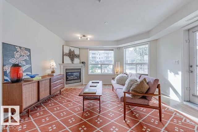 102 9008 99 Avenue Nw, Edmonton