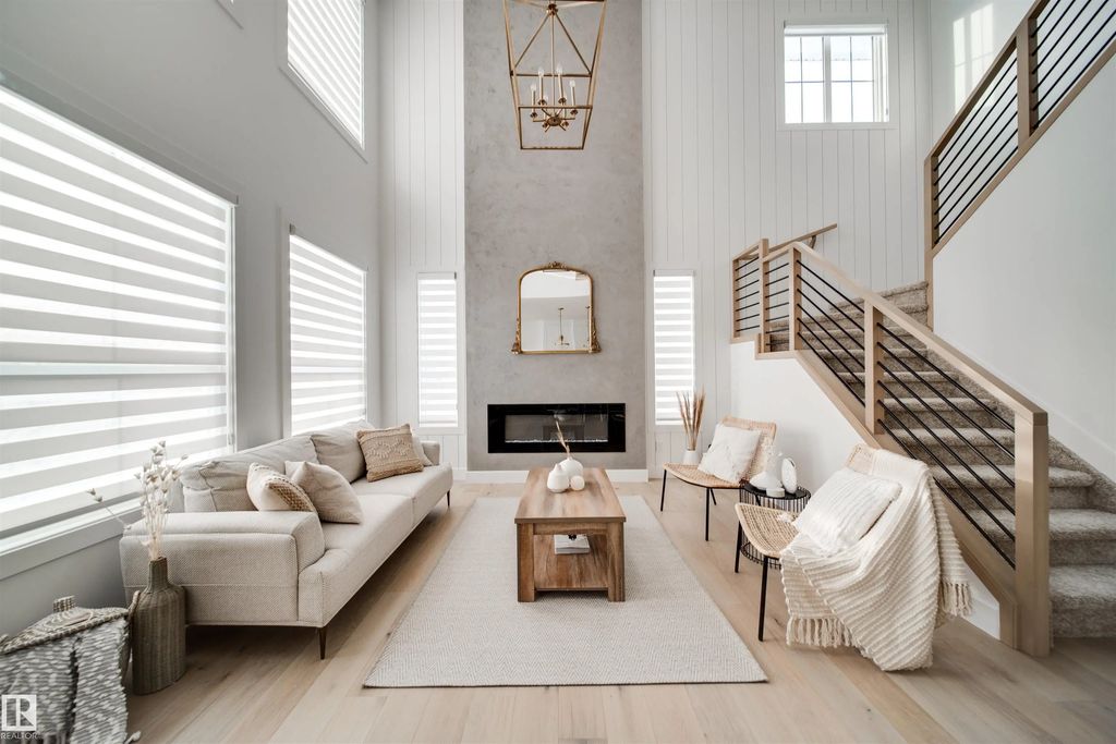 370 Liden Loop, Leduc