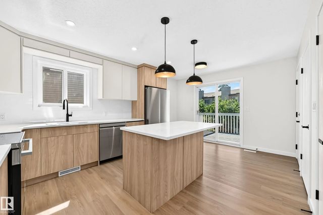 17816 94 Street Nw, Edmonton