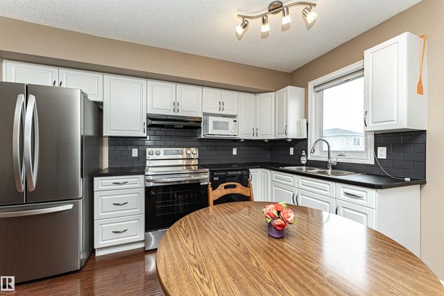 171 Brintnell Boulevard Nw, Edmonton