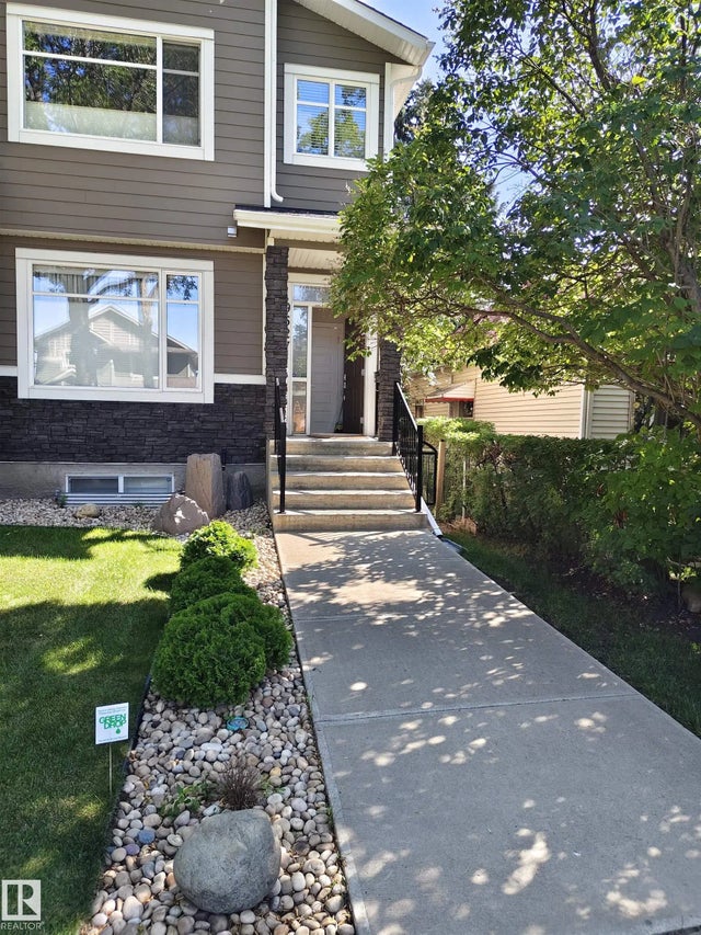 9527 75 Avenue Nw, Edmonton
