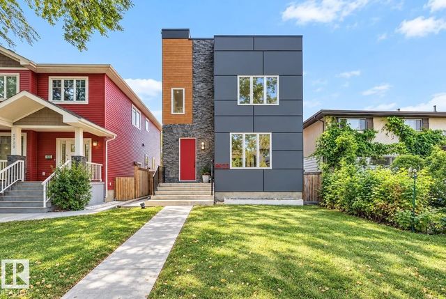 Photo for MLS®# E4510756 - home for sale at 8922 77 Avenue Northwest, King Edward Park, Edmonton AB