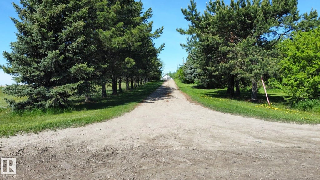 54230 Rr 255, St. Albert