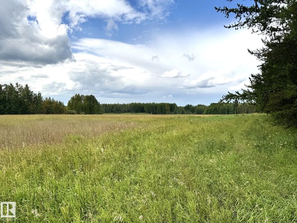 Lake Ave Rrd 62, Rural Parkland County