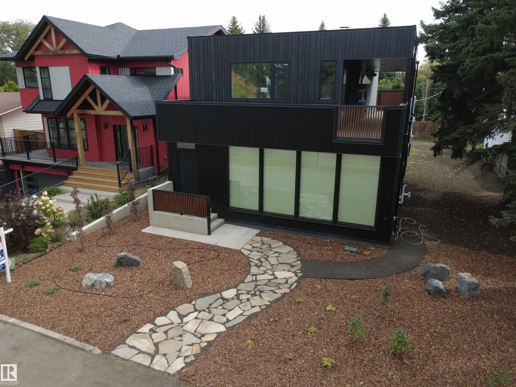 8815 142 Street, Edmonton