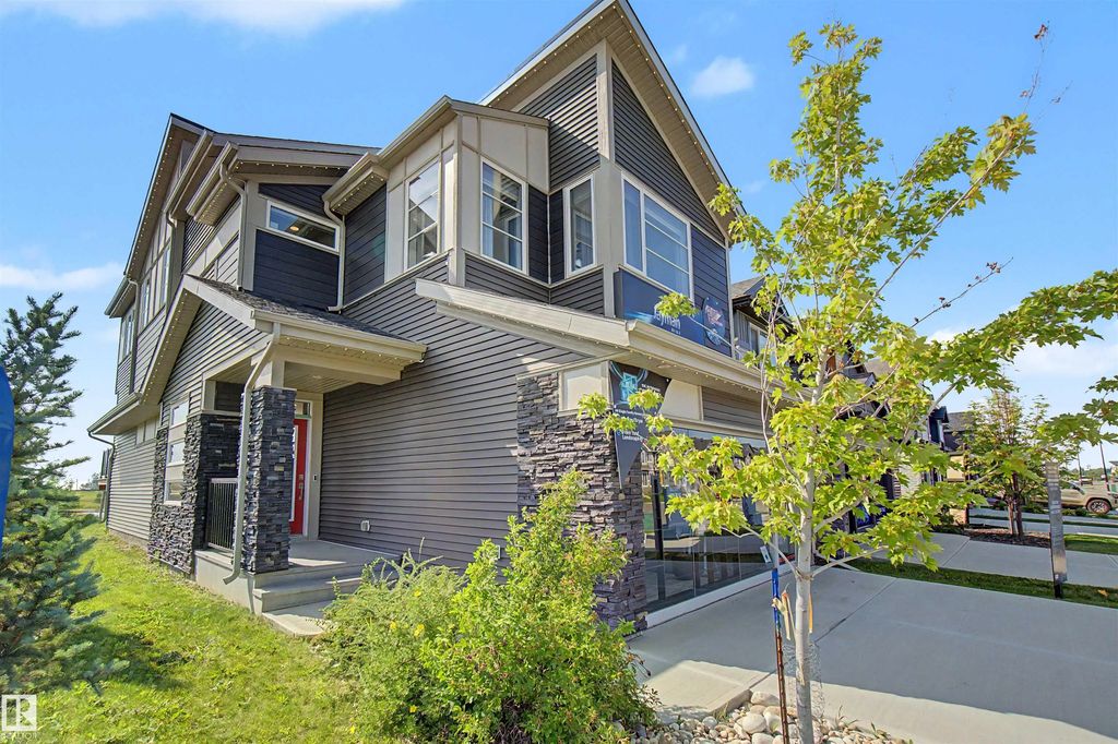 2 Nouveau Drive, St. Albert