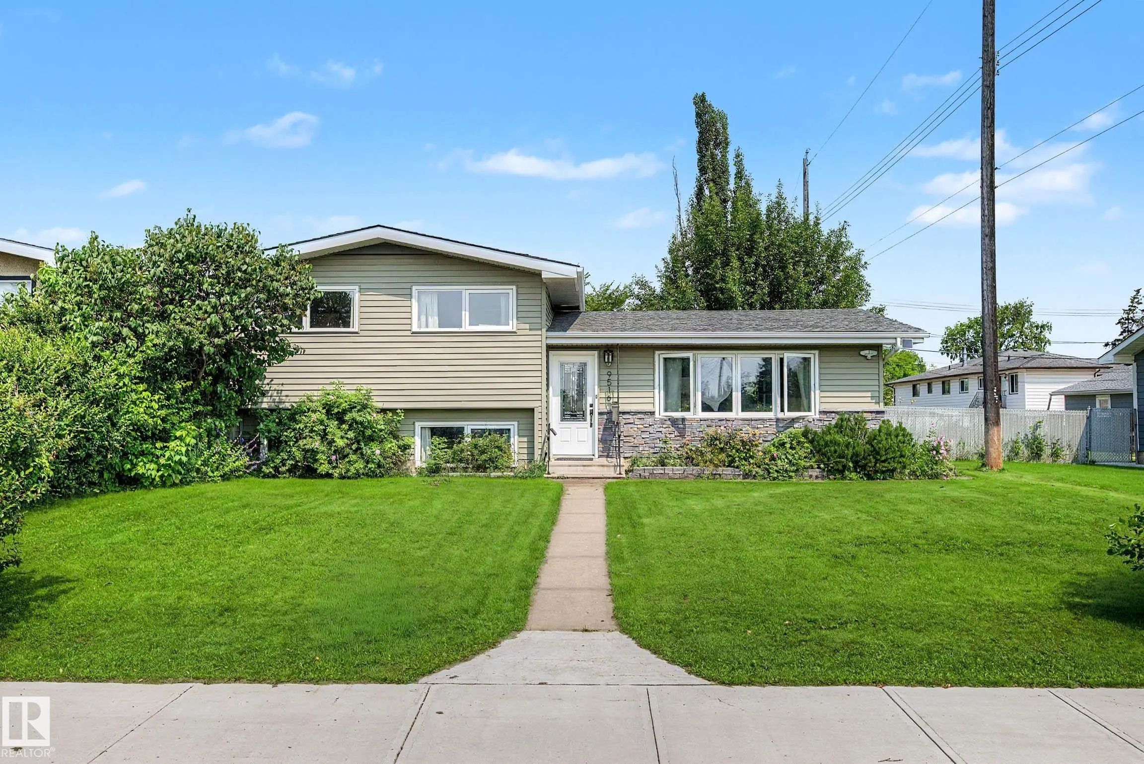 Photo of Listing #E4501703
