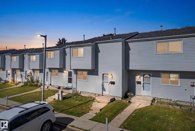 141 Dickinsfield Court Nw, Edmonton