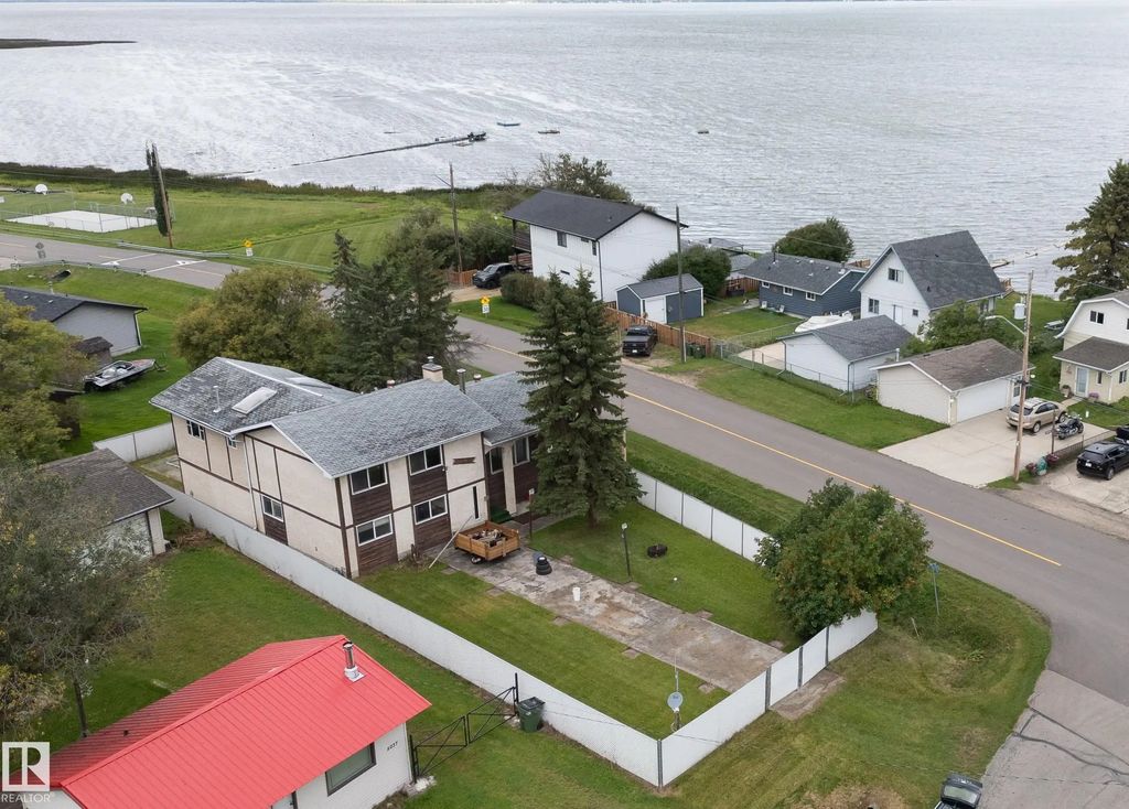 5039 64 Street, Rural Lac Ste. Anne County