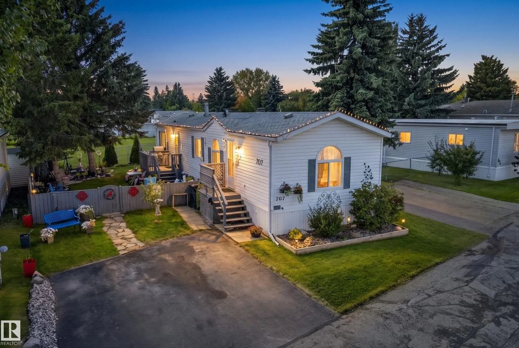 707 Evergreen Park, Edmonton