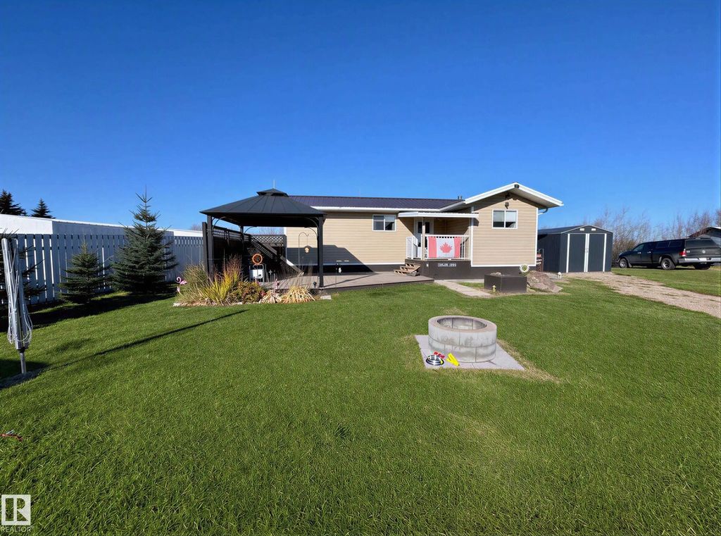 270 57201 Rr 102, Rural St. Paul County