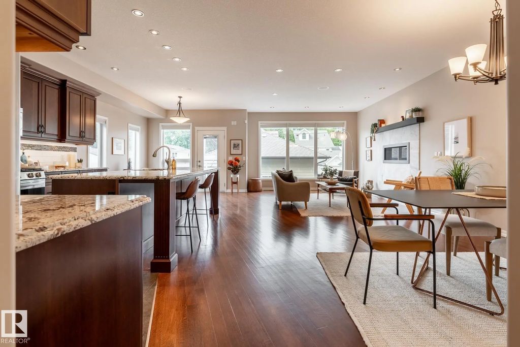 11122 52 Street, Edmonton