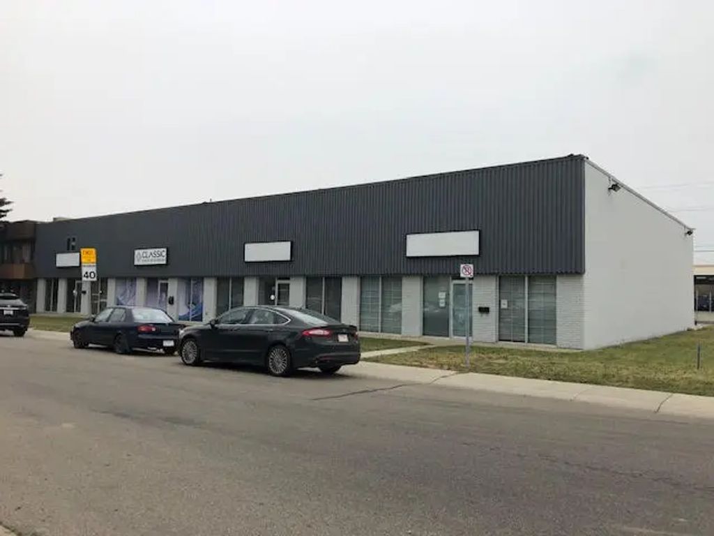 77 Avenue, Edmonton