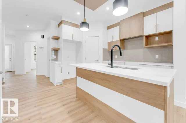 402 Crystal Creek Link, Leduc