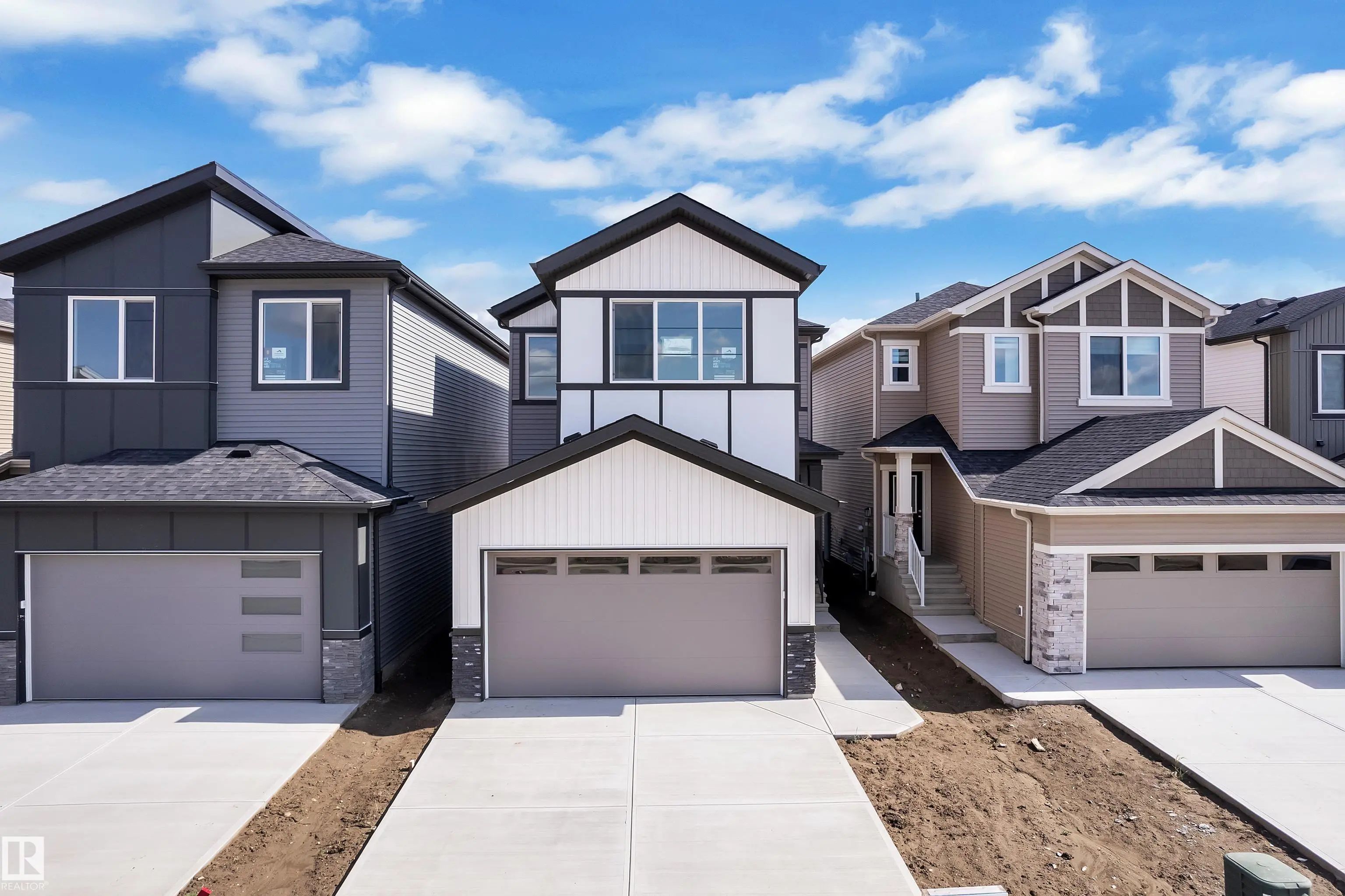 Home for Sale Located at 790 Bank Drive, Leduc, AB