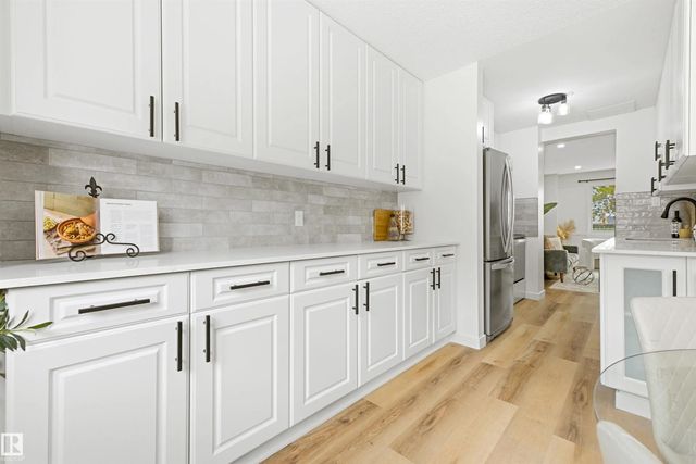 Condo / Townhouse Home for Sale in Edmonton, AB