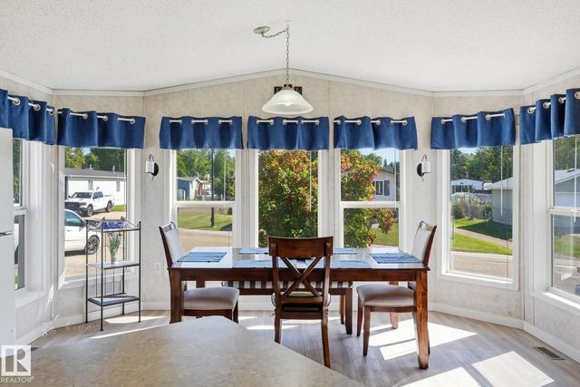 234 Oak Wood Drive Nw, Edmonton