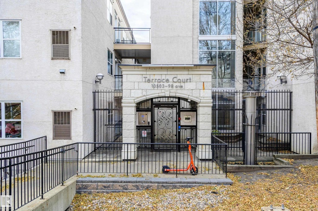 206 10503 98 Avenue, Edmonton