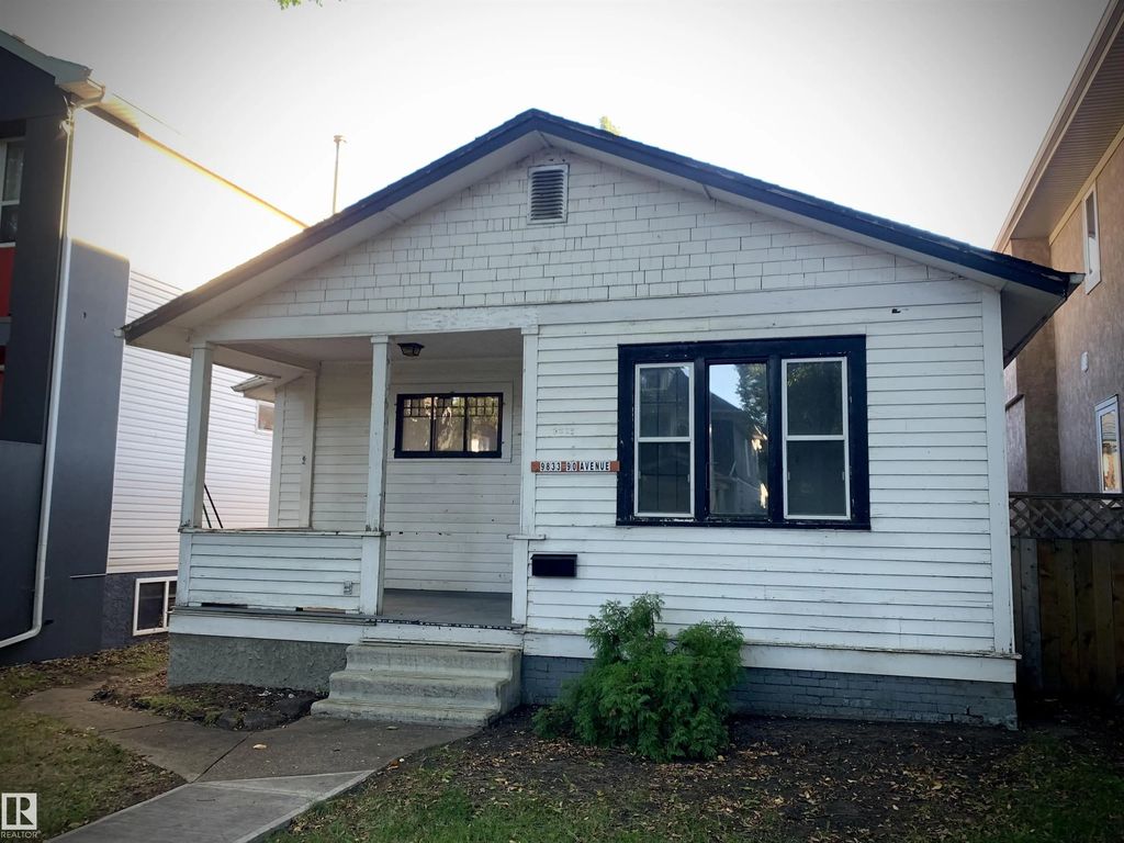 9833 90 Avenue, Edmonton