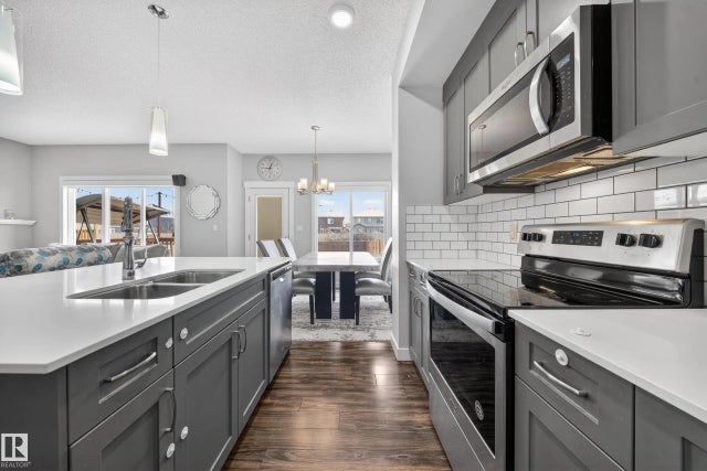 2408 Kelly Circle Circle Sw, Edmonton