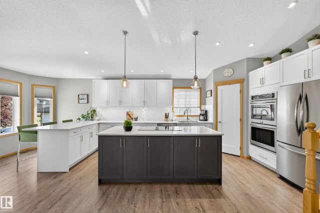 8329 171a Avenue Nw, Edmonton