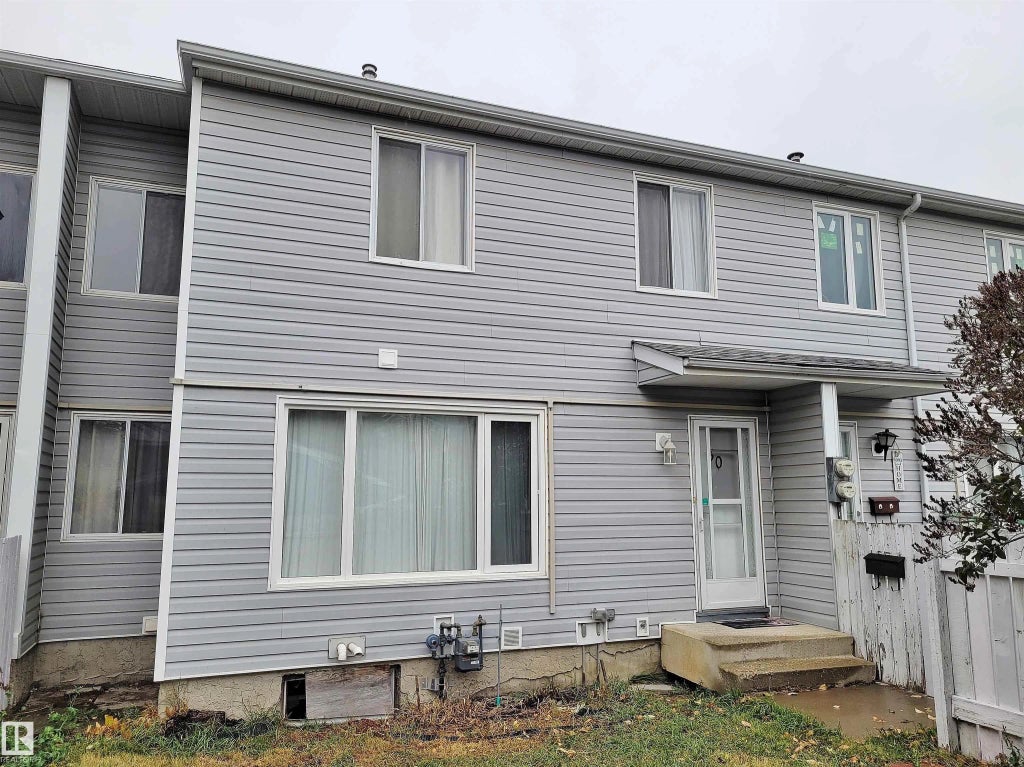 30 Amberly Crest, Edmonton